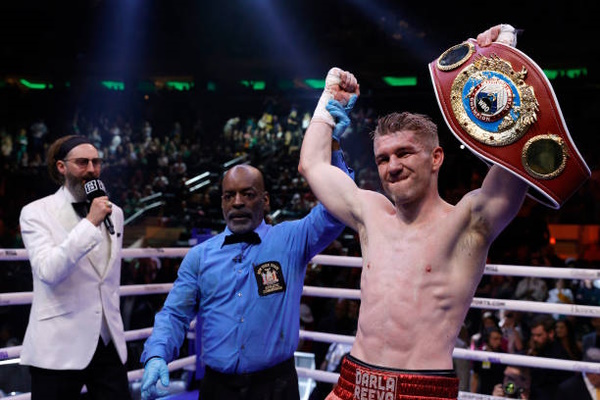 Liam Smith Ordered to fight WBO Champion Janibek, Rematch with Eubank Might Be Postponed featured image