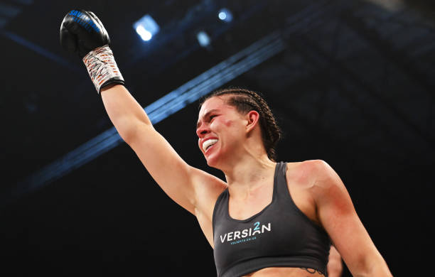 Franchon Crews To Put Her Undisputed Status On The Line Against Savannah Marshall image 1