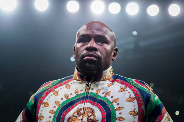 Floyd Mayweather's Next Exhibition Opponent To Be Scion Of Famous Mob Family featured image