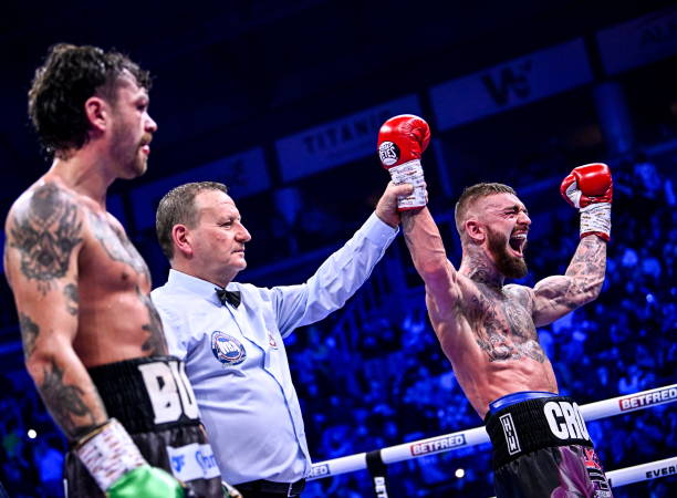 Jordan Gill Slips Past Michael Conlan With Stoppage Victory, McKenna Loses And Retires At 33 image 1