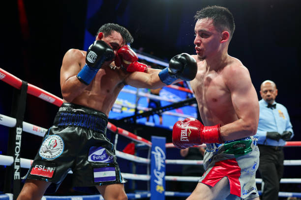 Gilberto Ramirez Sets Cruiserweight Division Straight As He Beats Inactive Goulamirian To Become WBA Champion image 3