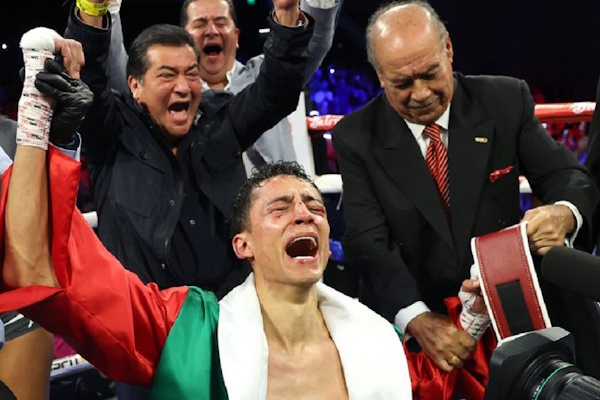 Rafael Espinoza Racks Up Demolition Win In Official First Title Defense featured image