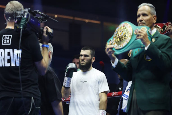 Artur Beterbiev Crowned The 175 Lbs Undisputed Champion featured image