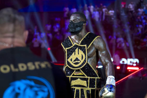 Deontay Wilder Claims To Have Fought With Broken Arm Against Joseph Parker featured image