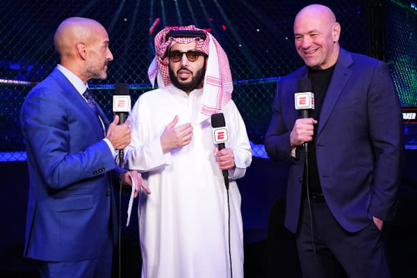 Canelo Alvarez Vs. Terence Crawford To Be Featured On Netflix And Promoted By Dana White featured image